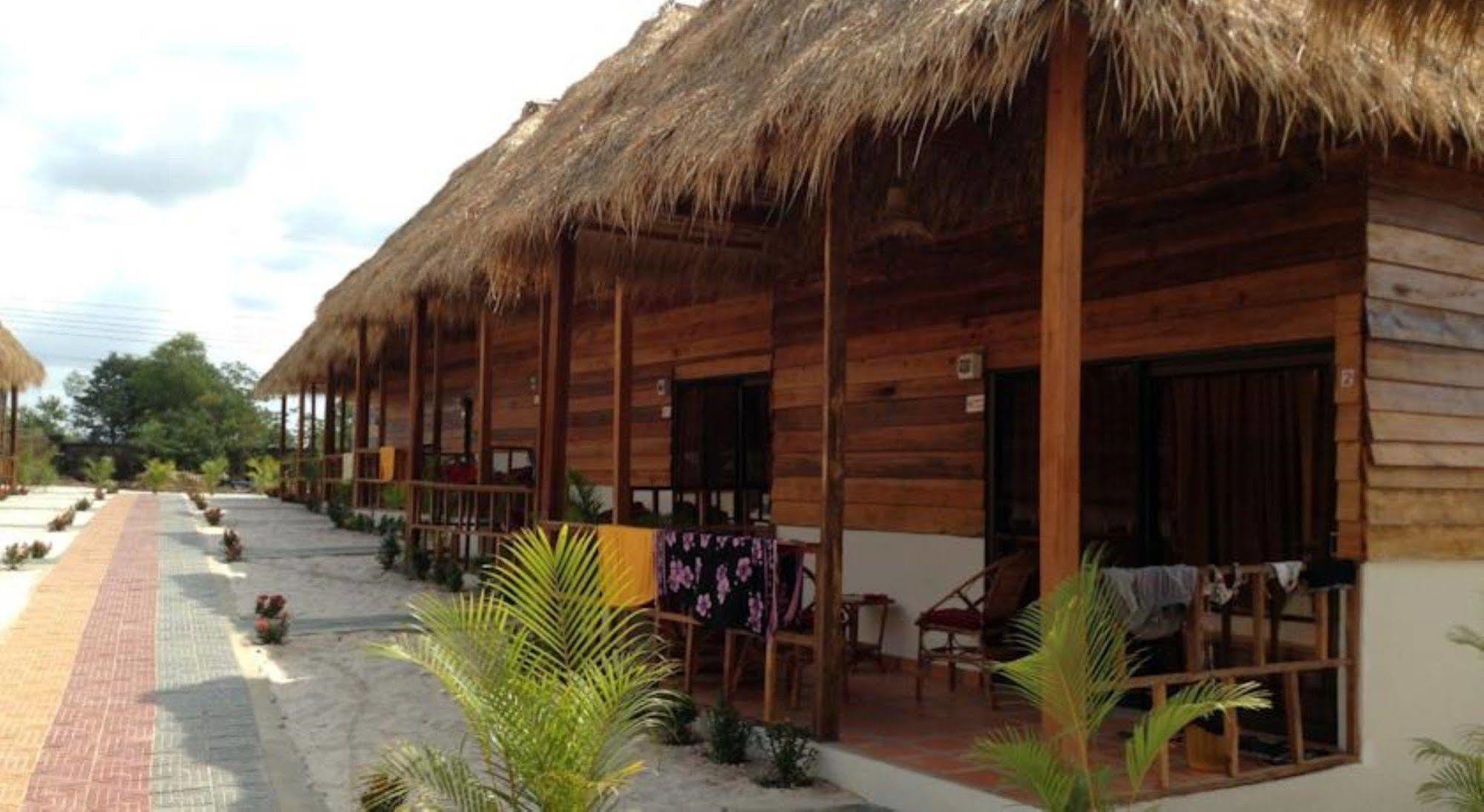 Otres Lodge Сиханоуквил Екстериор снимка